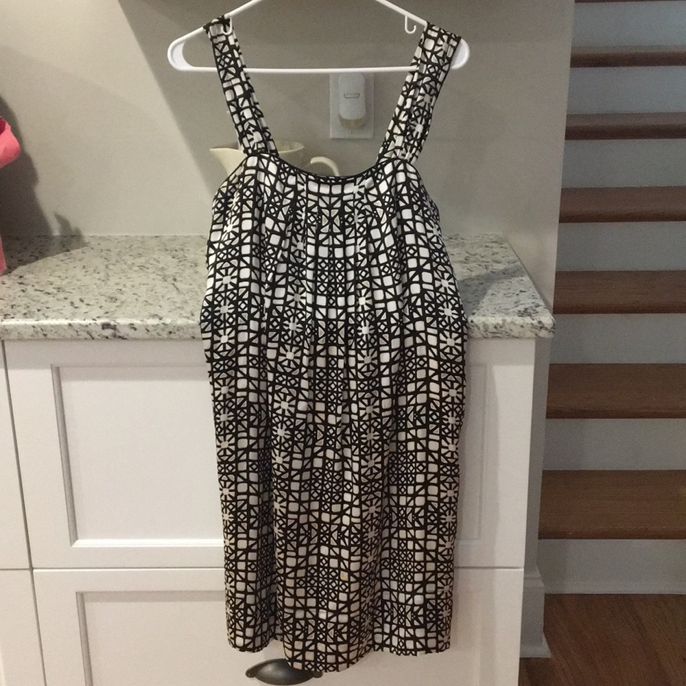 White house black market dress size 6
